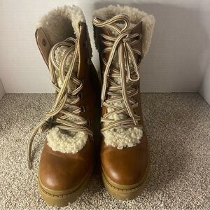 Universal Thread Brown Heeled Boots